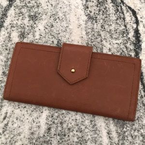 Madewell — The Post Wallet in English Saddle